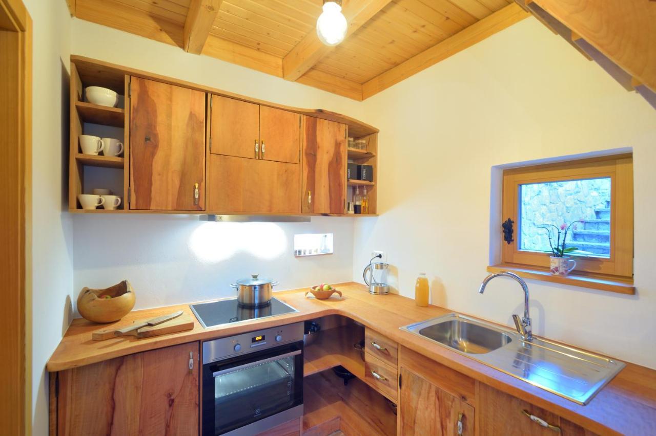 Granaries Pear&walnut Tolmin